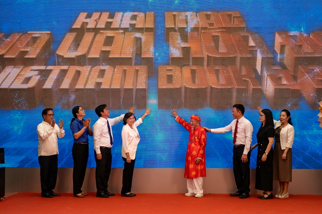 Rộn ràng Ngày sách và văn hóa đọc Việt Nam tại TP.HCM- Ảnh 2.