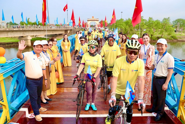 Tin tức đặc biệt tr&ecirc;n b&aacute;o in Thanh Ni&ecirc;n 19.4.2026  - Ảnh 1.