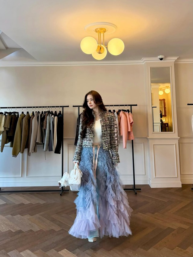 Muốn tôn dáng và nổi bật hơn nàng đừng bỏ qua chân váy xếp tầng  - Ảnh 9.