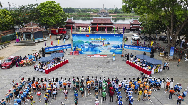 S&ocirc;i động cuộc đua xe đạp quanh Th&agrave;nh cổ- Ảnh 4.