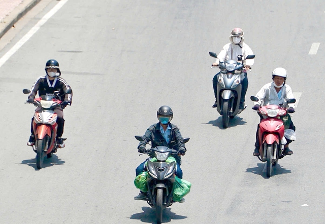 Xuất hiện đợt nắng n&oacute;ng gay gắt mới- Ảnh 1.