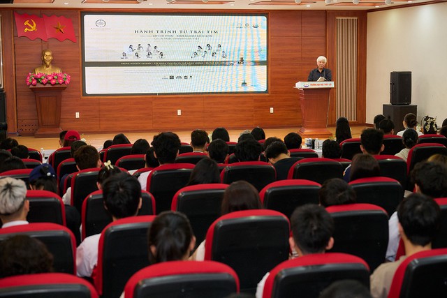 H&agrave;nh tr&igrave;nh Từ Tr&aacute;i Tim: Đ&aacute;nh thức &lsquo;kh&aacute;t vọng kiến quốc&rsquo; từ những trang s&aacute;ch qu&yacute; - Ảnh 5.