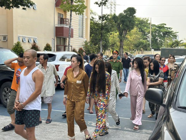 Chuy&ecirc;n &aacute;n VA726D: Lộ đường d&acirc;y ma t&uacute;y gia đ&igrave;nh li&ecirc;n tỉnh, tang vật 'khủng' - Ảnh 2.