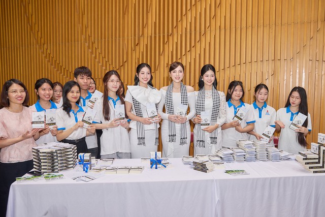 H&agrave;nh tr&igrave;nh Từ Tr&aacute;i Tim: Đ&aacute;nh thức &lsquo;kh&aacute;t vọng kiến quốc&rsquo; từ những trang s&aacute;ch qu&yacute; - Ảnh 8.