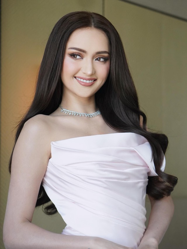 &Aacute; hậu Philippines tiết lộ kh&ocirc;ng thể đi lại b&igrave;nh thường sau Miss Cosmo, CEO n&oacute;i g&igrave;? - Ảnh 1.