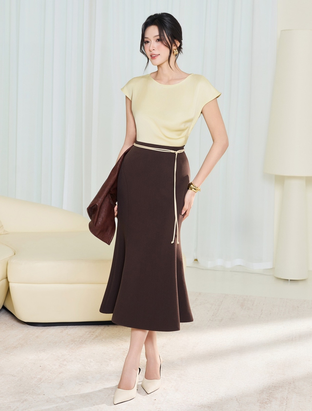 Đẹp bất bại với bộ đôi áo và chân váy dài- Ảnh 7.