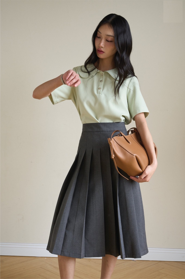 Đẹp bất bại với bộ đôi áo và chân váy dài- Ảnh 1.