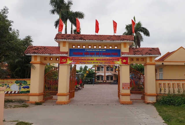 Quảng Trị: Đình chỉ công tác một hiệu trưởng để điều tra về tuyển dụng giáo viên - Ảnh 1.