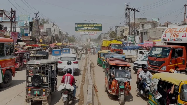 B&ecirc;n trong th&agrave;nh phố &ocirc; nhiễm nhất thế giới, nơi h&iacute;t thở cũng kh&oacute; khăn- Ảnh 1.