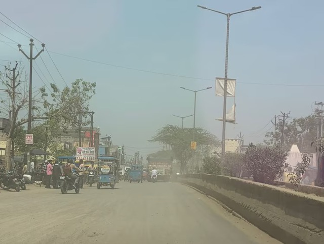 B&ecirc;n trong th&agrave;nh phố &ocirc; nhiễm nhất thế giới, nơi h&iacute;t thở cũng kh&oacute; khăn- Ảnh 2.