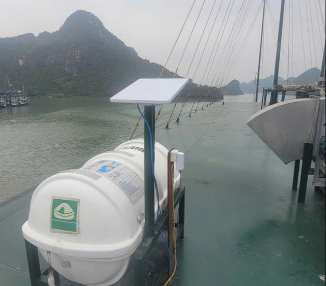 T&agrave;u du lịch ở C&aacute;t B&agrave; bị xử phạt v&igrave; d&ugrave;ng Starlink tr&aacute;i ph&eacute;p - Ảnh 2.