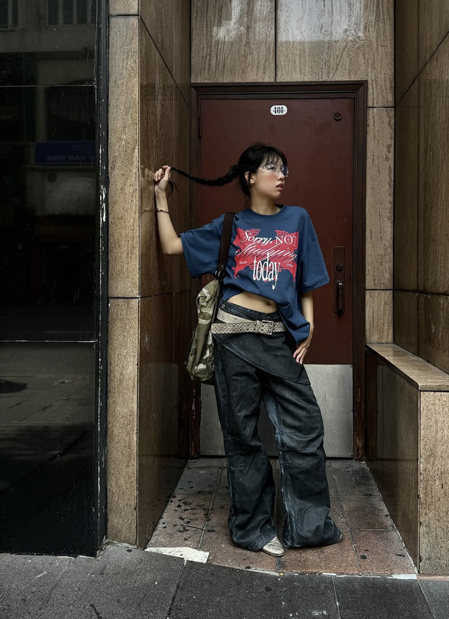 Bản phối sắc xanh dịu dàng sánh đôi cùng đen cá tính - Ảnh 3.