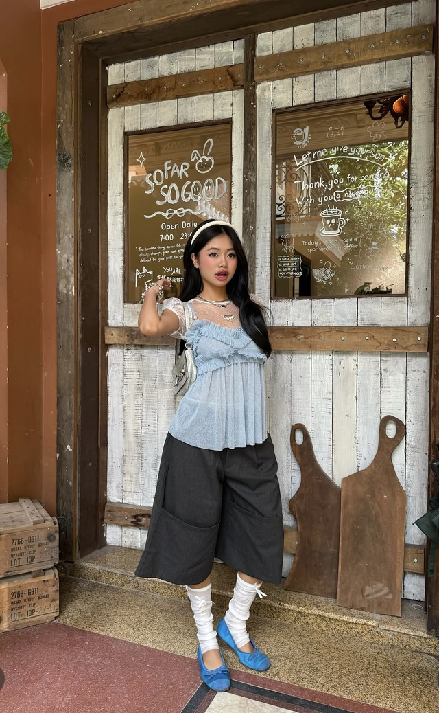 Bản phối sắc xanh dịu dàng sánh đôi cùng đen cá tính - Ảnh 7.