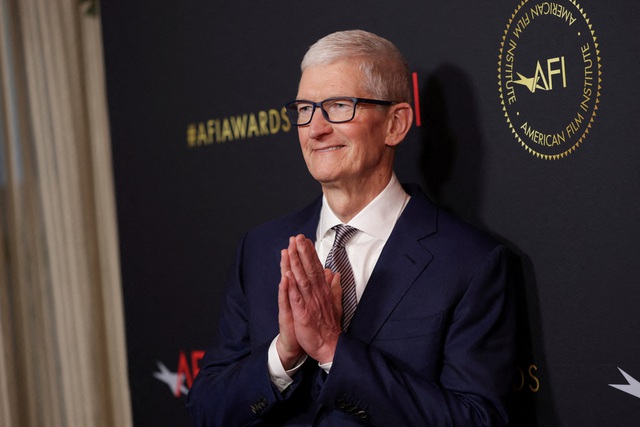 Ông Tim Cook rời ghế CEO Apple - Ảnh 1.