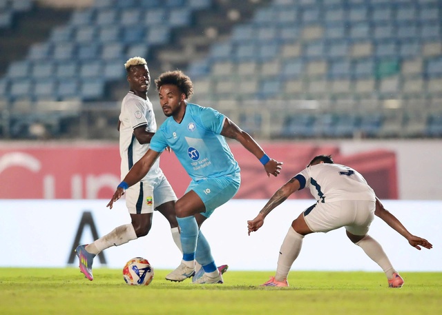 'Báo động đỏ' cho V-League- Ảnh 1.