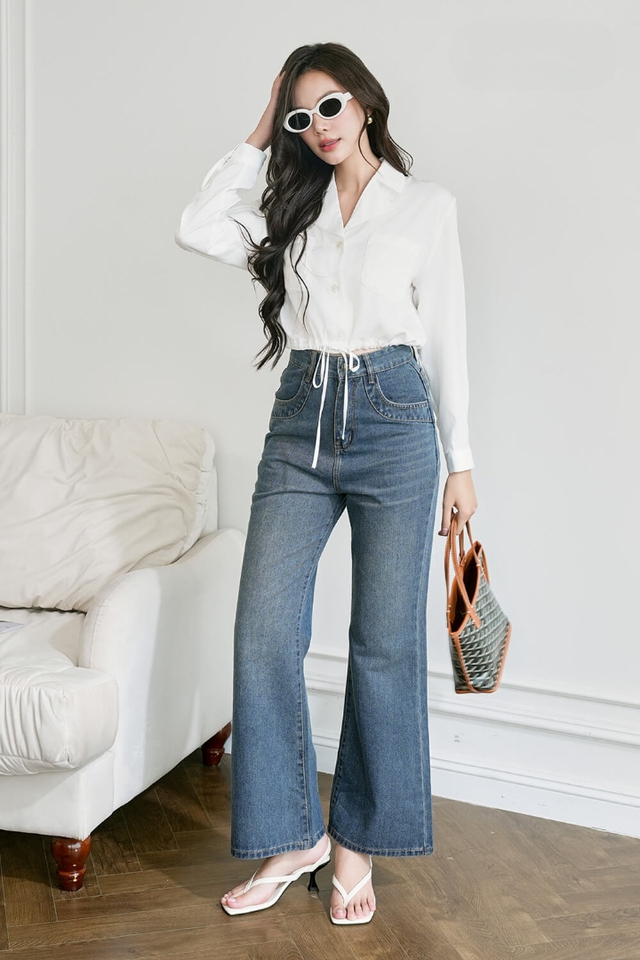 Chân dài miên man nhờ những chiếc quần ống loe cá tính  - Ảnh 4.