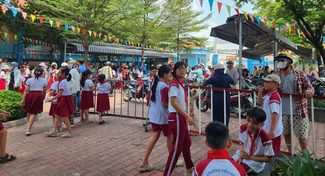 Sơ bộ kết quả điều tra ngộ độc thực phẩm tại Trường tiểu học Bình Quới Tây - Ảnh 3.