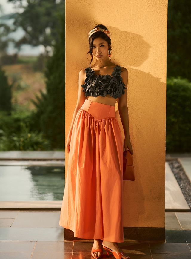 Nâng tầm phong cách cùng bản phối chân váy xòe - Ảnh 7.