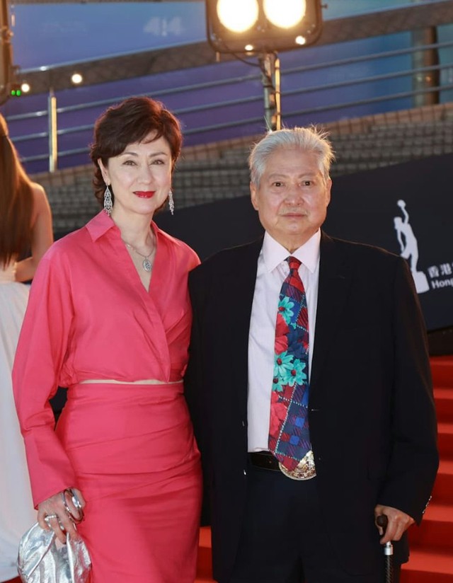 Hồng Kim Bảo g&acirc;y bất ngờ v&igrave; diện mạo kh&aacute;c lạ sau giảm c&acirc;n - Ảnh 2.