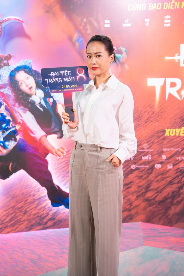 Cuộc sống của diễn viên Hồng Ánh ở tuổi 48 - Ảnh 1.