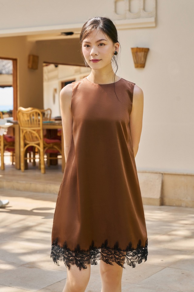 Sở hữu vẻ ngoài thanh thoát, nữ tính với đầm suông- Ảnh 7.