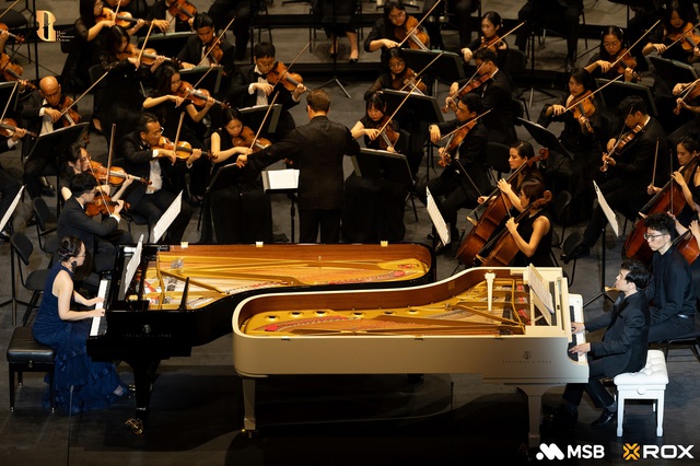 Nhạc trưởng &Aacute;o mang l&agrave;n gi&oacute; mới cho giao hưởng H&agrave; Nội - Ảnh 3.