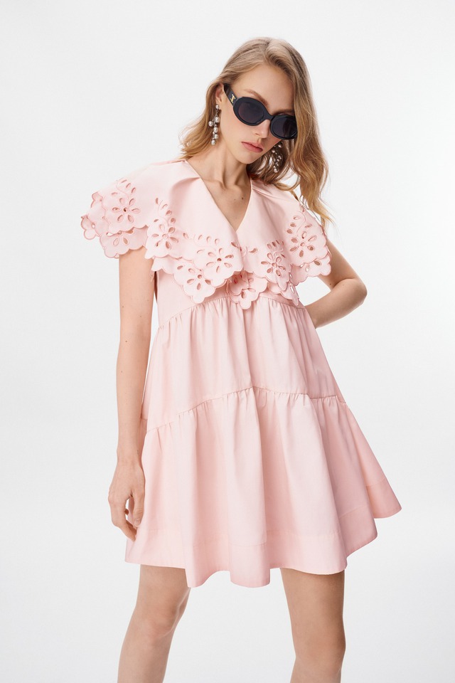 Sở hữu vẻ ngoài thanh thoát, nữ tính với đầm suông- Ảnh 9.