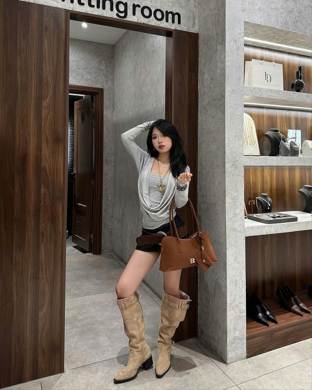 Yêu chiều bản thân với túi xách da lộn đẹp và thời thượng 2026 - Ảnh 8.