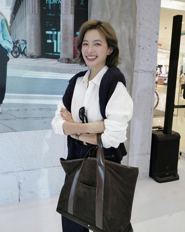 Yêu chiều bản thân với túi xách da lộn đẹp và thời thượng 2026 - Ảnh 2.