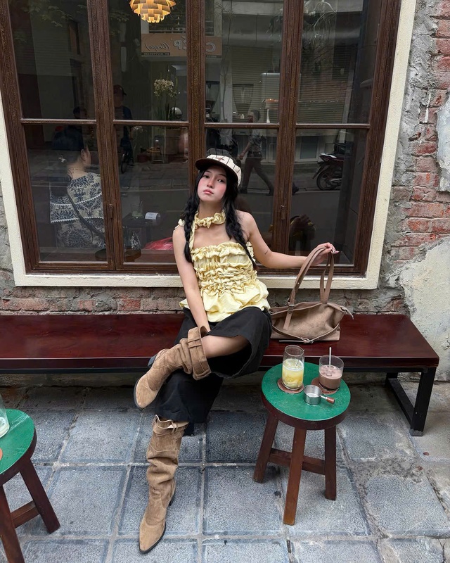 Yêu chiều bản thân với túi xách da lộn đẹp và thời thượng 2026 - Ảnh 6.