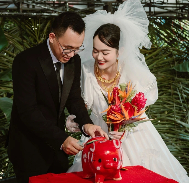 Cô dâu cùng gia đình tự trang trí đám cưới và thành quả gây bất ngờ - Ảnh 9.