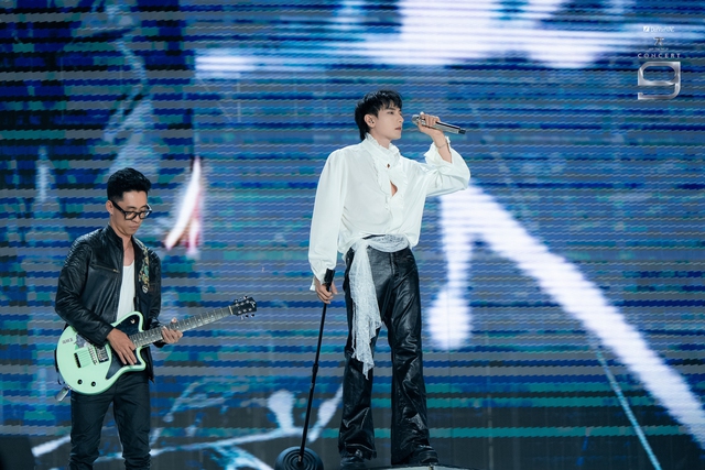 Isaac ra sao sau Anh trai "Say Hi"? - Ảnh 1.