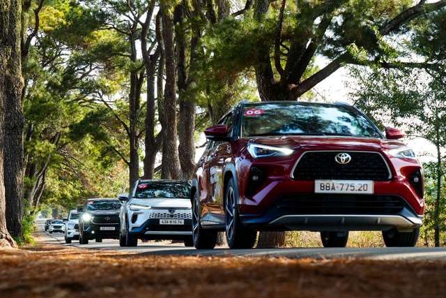 Xu hướng xe xăng lai điện chinh phục người dùng trẻ, Yaris Cross HEV chiếm ưu thế- Ảnh 2.