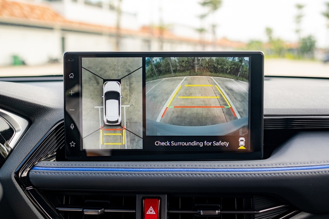 Xu hướng xe xăng lai điện chinh phục người dùng trẻ, Yaris Cross HEV chiếm ưu thế- Ảnh 4.