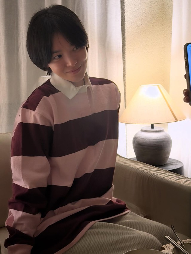 Diện áo polo khi dạo phố, đơn giản nhưng không hề mờ nhạt  - Ảnh 3.