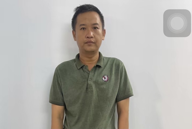 Giúp ‘kè’ xe nữ sinh đi đổ xăng rồi giở trò cướp giật điện thoại- Ảnh 1.