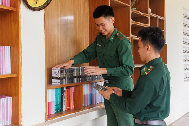 H&agrave;nh tr&igrave;nh Từ Tr&aacute;i Tim - L&ecirc;n bi&ecirc;n giới trao kh&aacute;t vọng, lan tỏa tri thức - Ảnh 11.