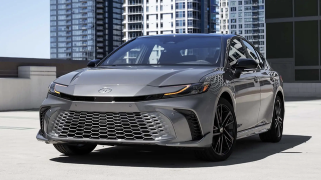 Nhiều h&atilde;ng &ocirc; t&ocirc; c&acirc;n nhắc quay lại sản xuất xe sedan - Ảnh 1.