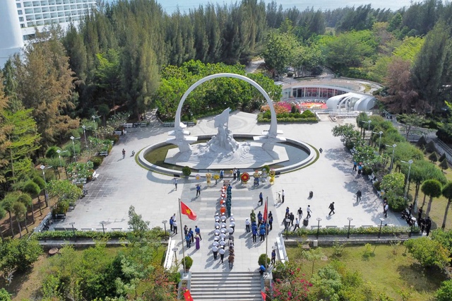 Khởi c&ocirc;ng Bảo t&agrave;ng Trường Sa- Ảnh 2.