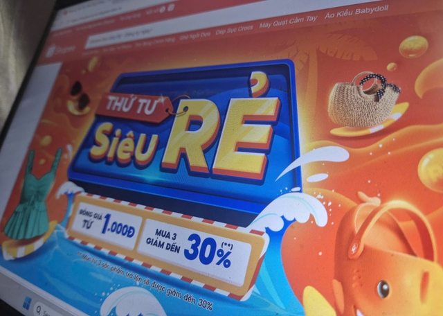 Nghịch l&yacute; chuyện người trẻ săn sale để tiết kiệm&hellip; nhưng lại ti&ecirc;u tiền nhiều hơn - Ảnh 3.