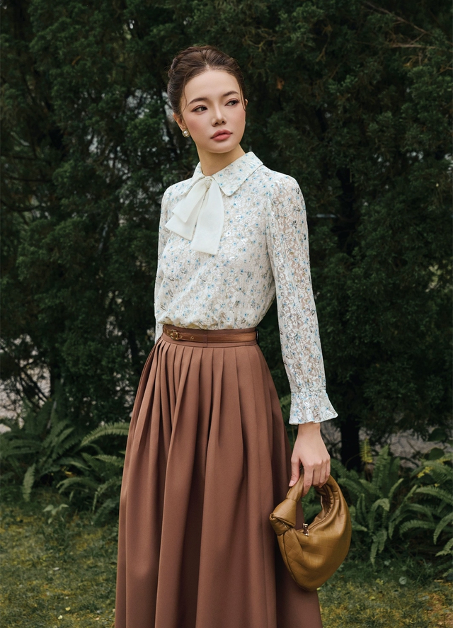 Vẻ đẹp kiêu kỳ từ áo ren, điểm nhấn cho phong cách hiện đại- Ảnh 2.