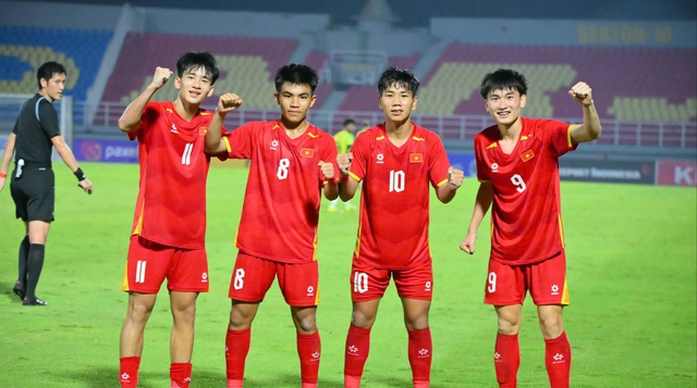 Fan Đ&ocirc;ng Nam &Aacute; ngả mũ trước U.17 Việt Nam: 'Qu&aacute; nhanh, qu&aacute; nguy hiểm&rsquo;- Ảnh 1.