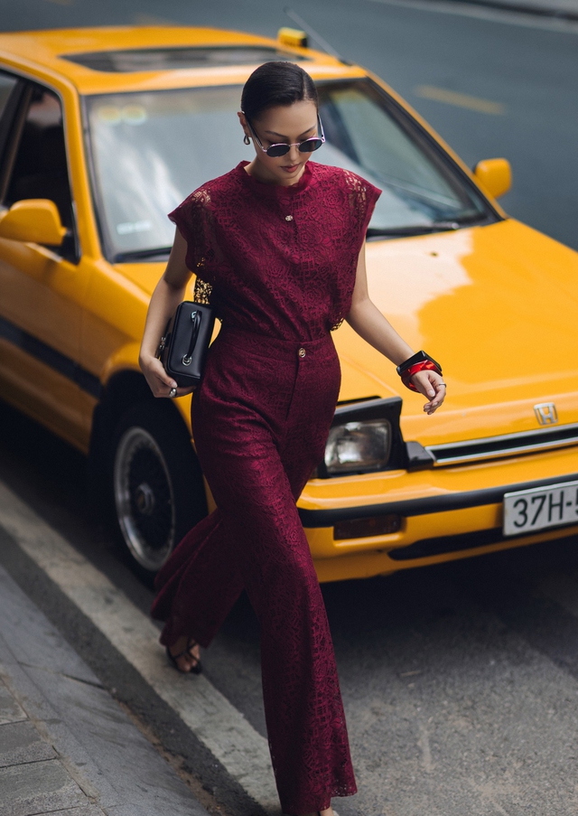 Vẻ đẹp kiêu kỳ từ áo ren, điểm nhấn cho phong cách hiện đại- Ảnh 6.