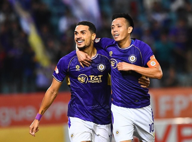 Cuộc đấu tr&iacute; của 2 k&egrave;o tr&aacute;i đỉnh cao Ho&agrave;ng H&ecirc;n &ndash; Ho&agrave;ng Đức: Gi&oacute; c&oacute; đổi chiều?  - Ảnh 1.