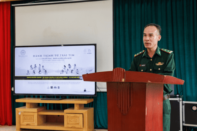 Hành trình Từ Trái Tim - Lên biên giới trao khát vọng, lan tỏa tri thức - Ảnh 14.