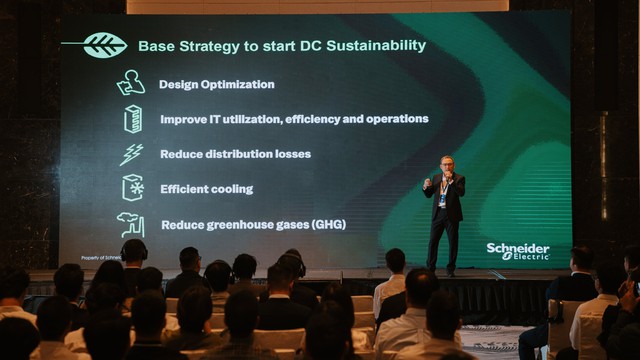 Tr&iacute; tuệ nh&acirc;n tạo 'vận h&agrave;nh ngược' tại c&aacute;c nh&agrave; m&aacute;y AI - Ảnh 2.