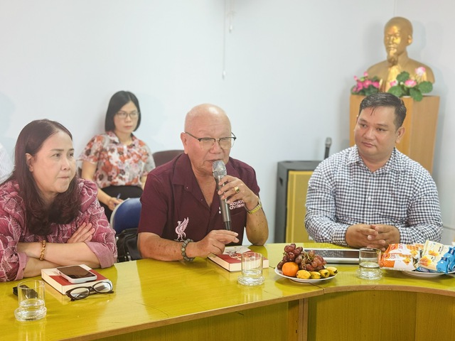 Văn nghệ sĩ kể chuyện viết về B&aacute;c- Ảnh 6.