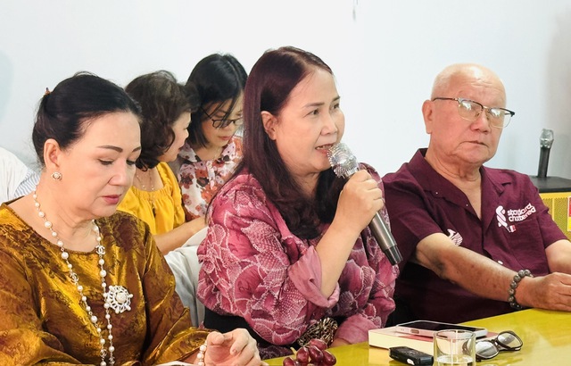 Văn nghệ sĩ kể chuyện viết về B&aacute;c- Ảnh 5.