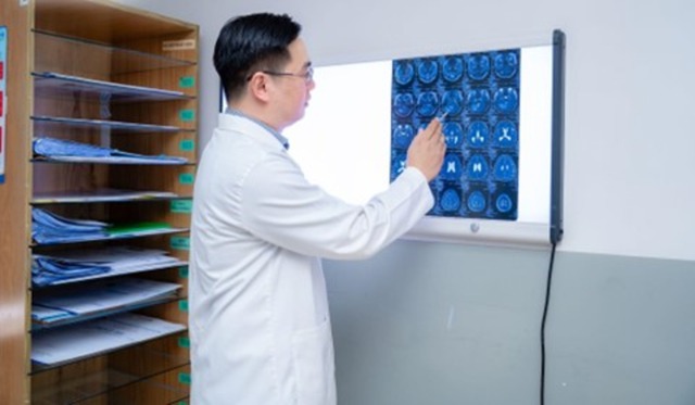 Ch&igrave;a kh&oacute;a ph&aacute;t hiện sớm ung thư v&agrave; c&aacute;c bệnh l&yacute; nội khoa &acirc;m thầm - Ảnh 3.