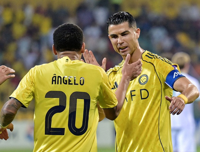 Messi tạo cơn sốt gi&aacute; v&eacute; tại Mỹ, th&ocirc;ng điệp của Ronaldo về c&uacute; đ&uacute;p v&ocirc; địch- Ảnh 2.